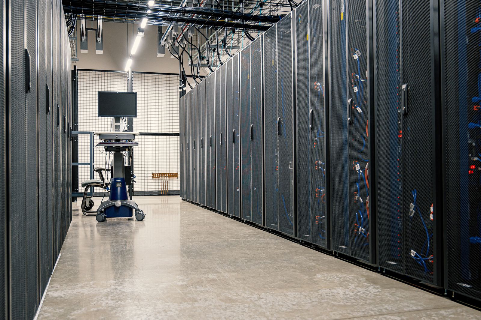 NVMe cloud hosting server infrastructure, Pexels